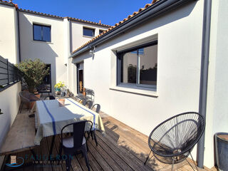 Maison 5 pièces 115 m² · aux Sables-d'Olonne · 115 m² · 585 600 €