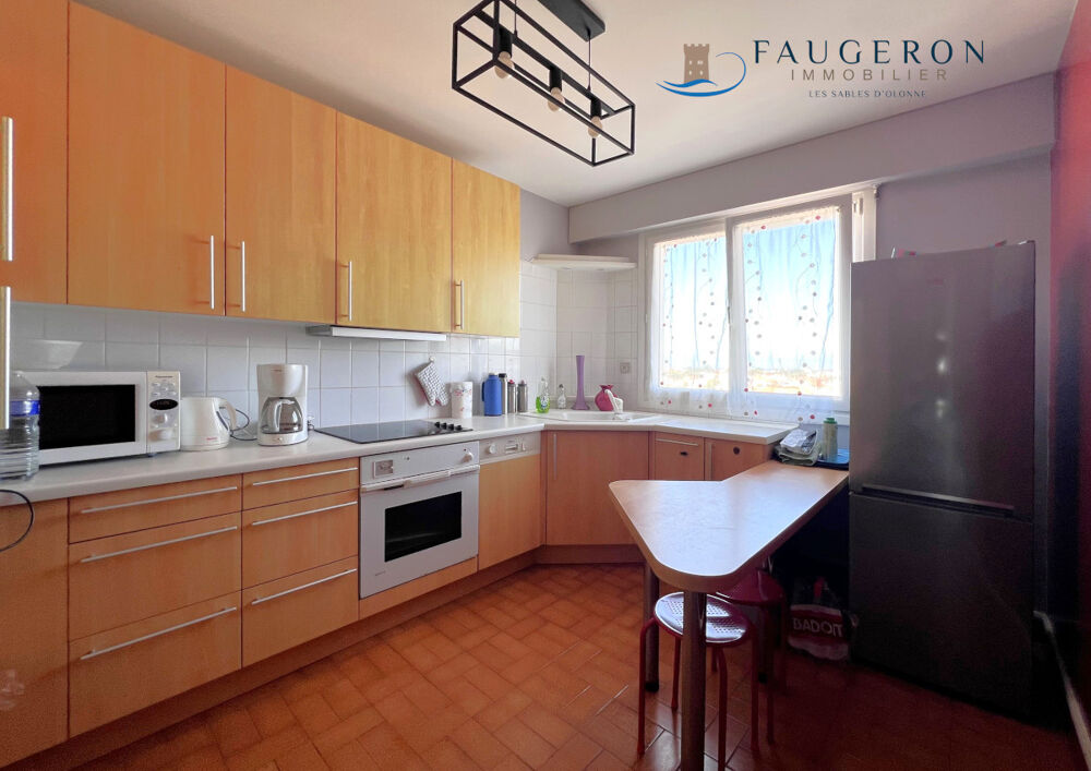 Vente Appartement LA CHAUME - Exceptionnel Appart T2 58 m2 hab. dernier étage + Cave & Parking Les sables d olonne