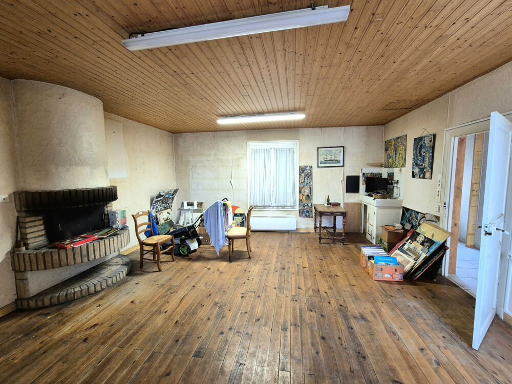 LA CHAUME - Maison 150 m2 hab. à rénover sur parcelle 450 m2 tout proche Quai