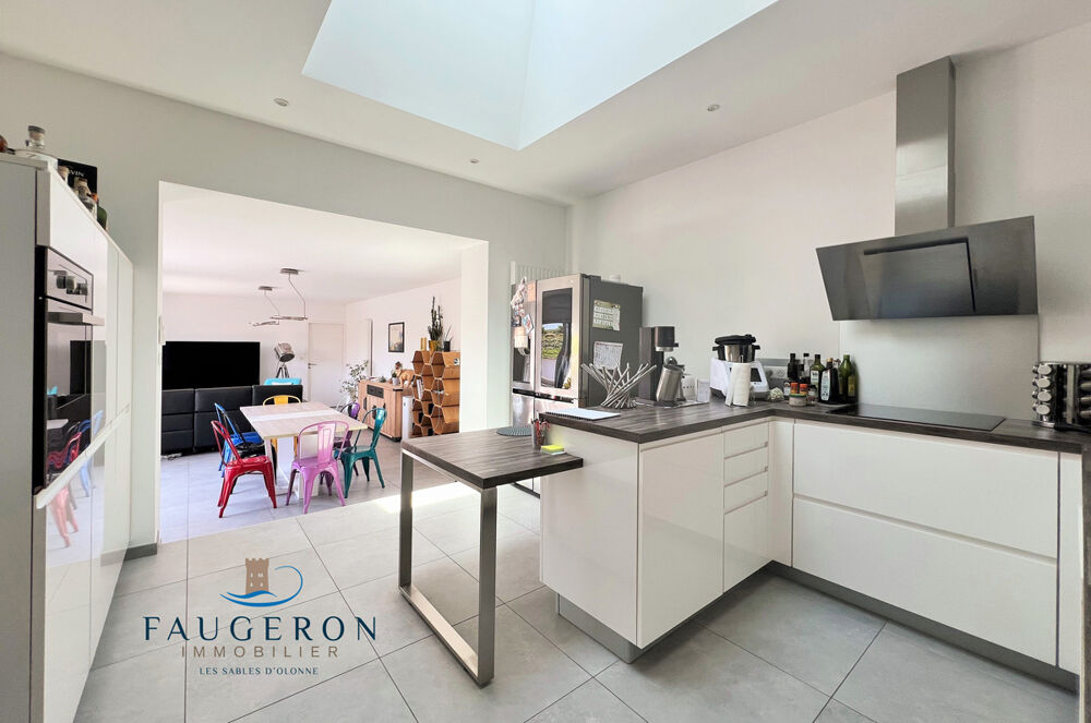 LA CHAUME - Maison T4 de 114 m2 avec garage entre Quai et Océan