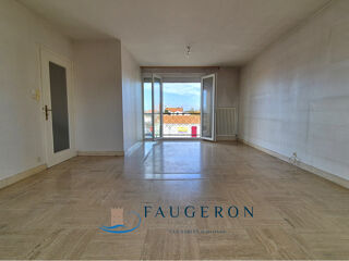 Vente Maison GARE - Maison 116 m2 hab. + Garage double et Jardin / proche Gare & Port Les sables d olonne