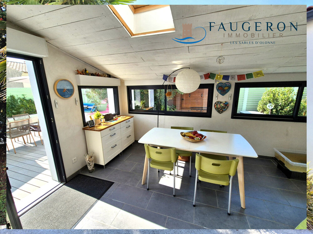 Vente Maison LES SABLES - Accueillante Maison 5 pièces + 2 Garages & Piscine Les sables d olonne