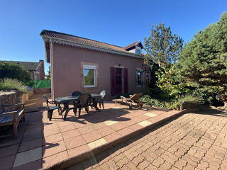 Vente Maison Immense maison avec terrasse en vente à Bruyères Bruyeres