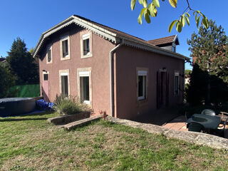 Vente Maison Immense maison avec terrasse en vente à Bruyères Bruyeres