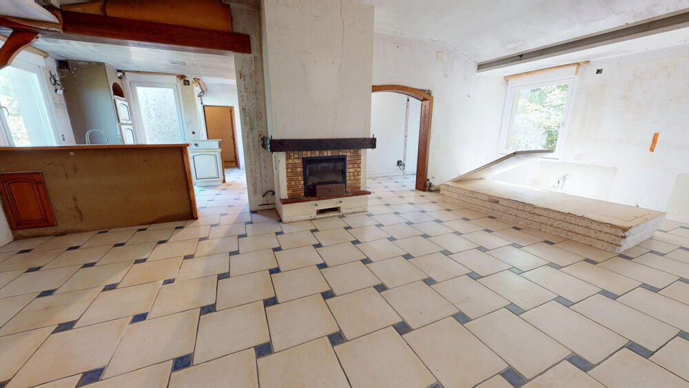 Maison plain pied sur 13.65 ares de terrain.