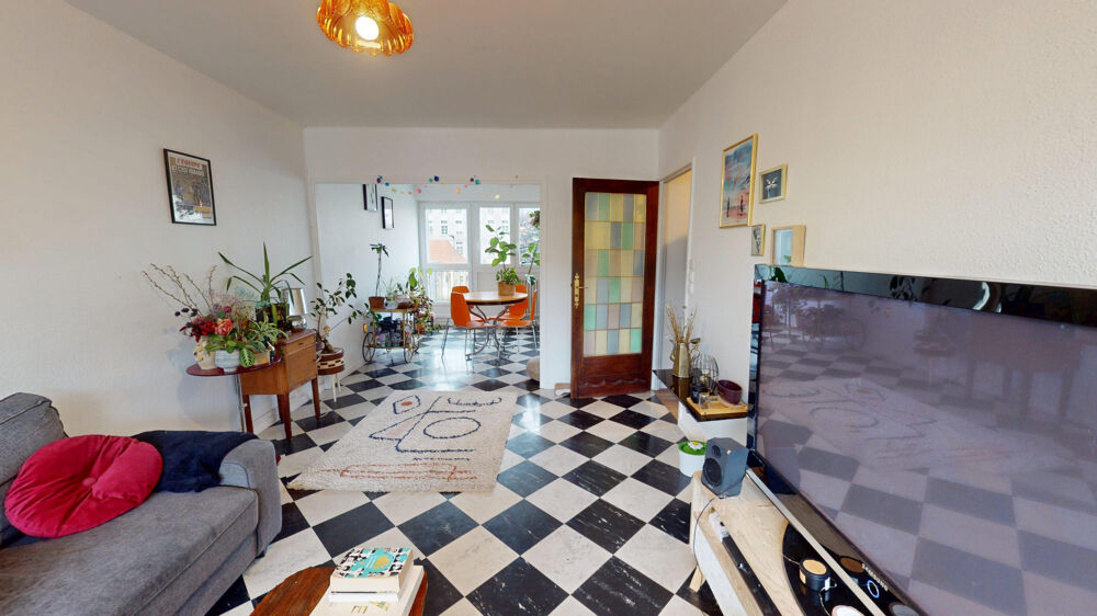 Appartement t5 Metz , grande cave et garage fermé