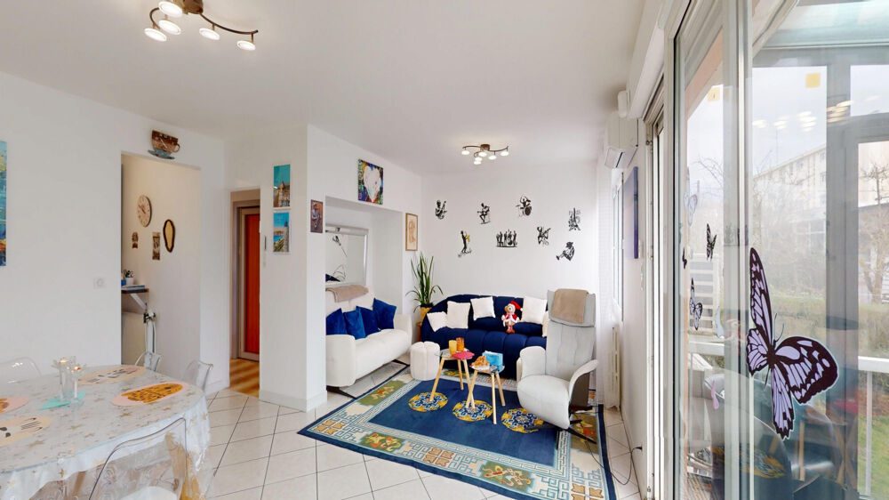 Maison T6 de 139 m2 avec véranda, jardin et ascenseur.