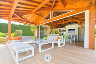  Maison  vendre 8 pices 250 m