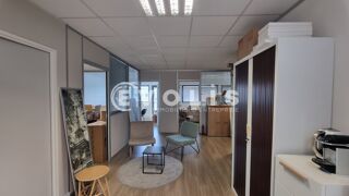   Bureaux - A LOUER - 80 m² non divisibles Serris