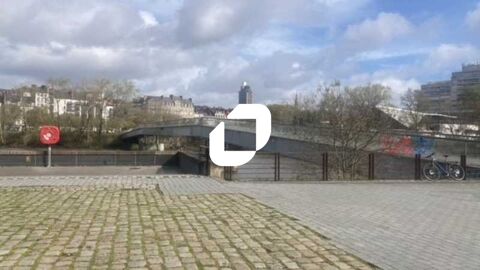 Locaux Commerciaux - A LOUER - 216 m&sup2; non divisibles 6300 44200 Nantes