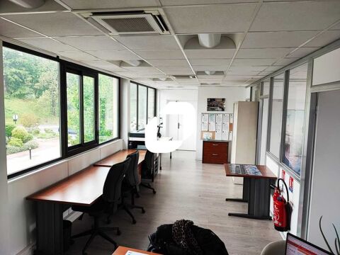 Bureaux - A LOUER - 181 m&sup2; divisibles &agrave; partir de 86 m&sup2; 3667 94340 Joinville le pont
