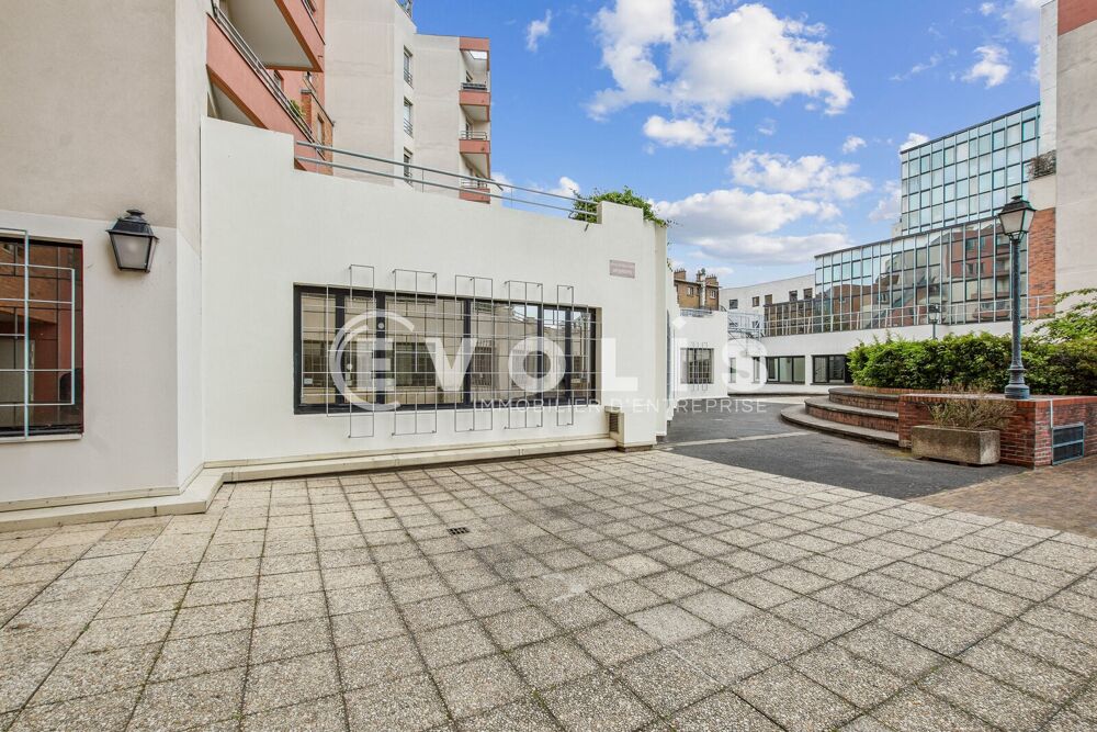   Bureaux - A VENDRE - 303 m² non divisibles 