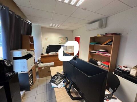 Locaux d'Activit&eacute;s - A LOUER - 2&nbsp;500 m&sup2; non divisibles 39583 93240 Stains