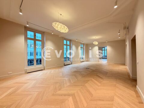   Bureaux - A LOUER - 228 m² non divisibles 