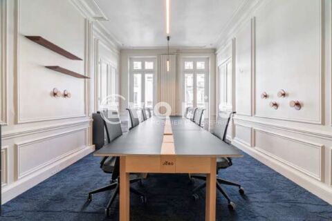 CW Priv&eacute; - A LOUER - 36 postes 193055 75009 Paris