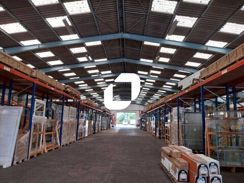 Locaux d'Activit&eacute;s - A VENDRE - 2&nbsp;239 m&sup2; non divisibles 1679430 44119 Treillieres