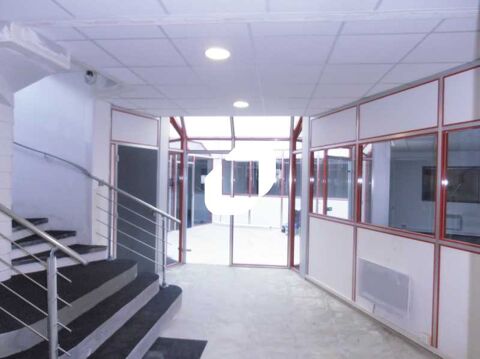 Bureaux et Activit&eacute;s - A VENDRE - 1&nbsp;850 m&sup2; non divisibles 1999998 78960 Voisins le bretonneux