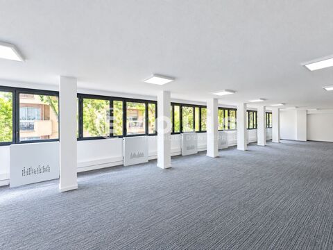   Bureaux - A LOUER - 336 m² divisibles à partir de 157 m² 