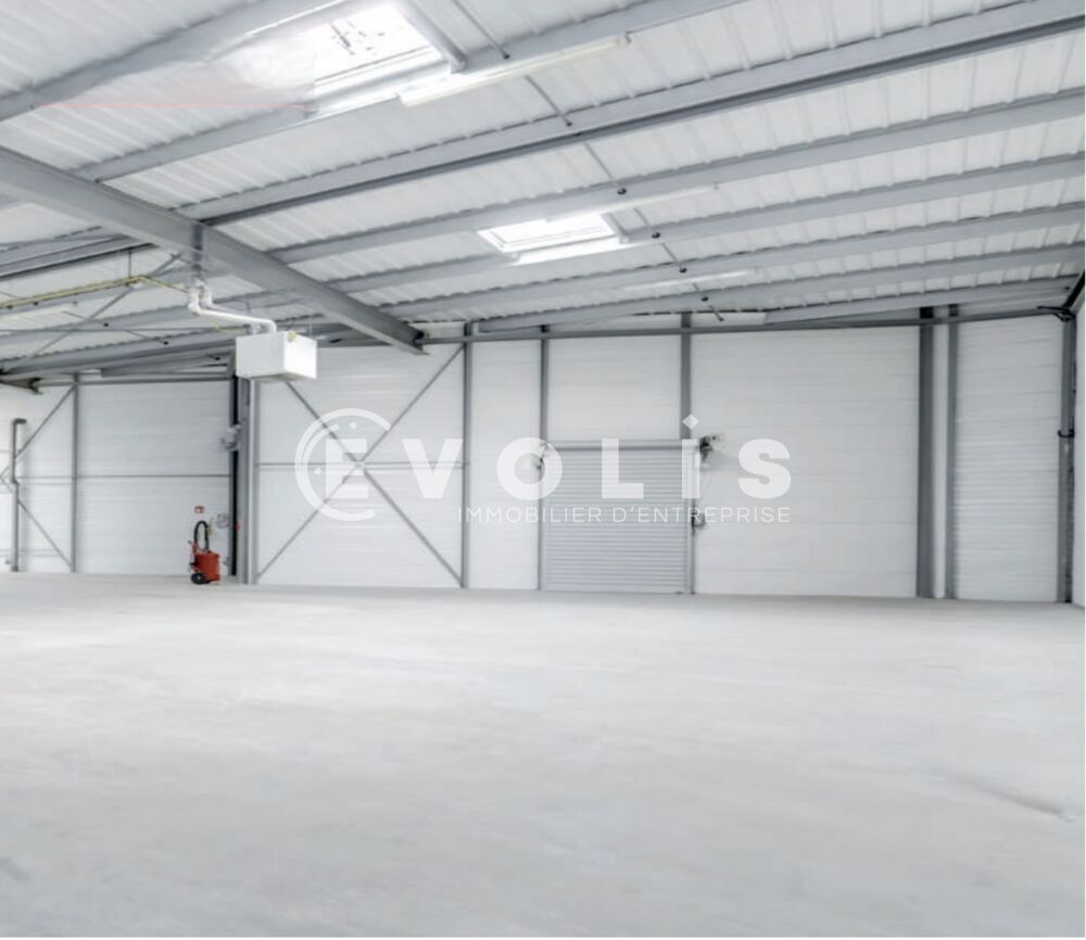   Locaux d'activité - A VENDRE - 112 m² non divisibles Piolenc