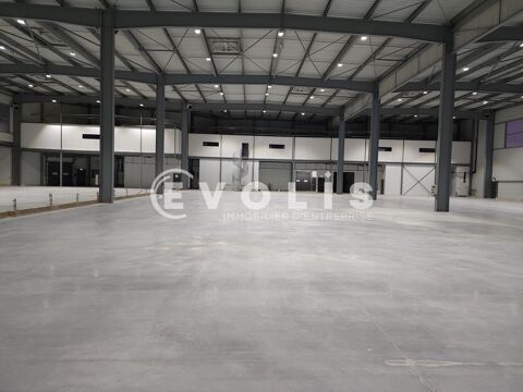   Entrepôts - A LOUER - 3 269 m² non divisibles 