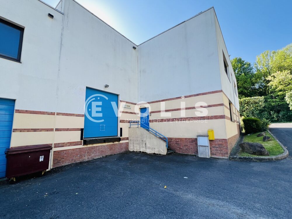   QUAI DE DECHARGEMENT - 518 m² non divisibles Champs sur marne