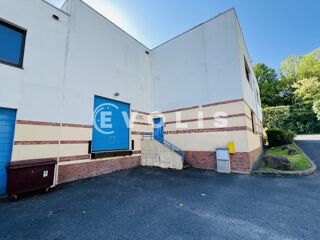   QUAI DE DECHARGEMENT - 518 m² non divisibles Champs sur marne