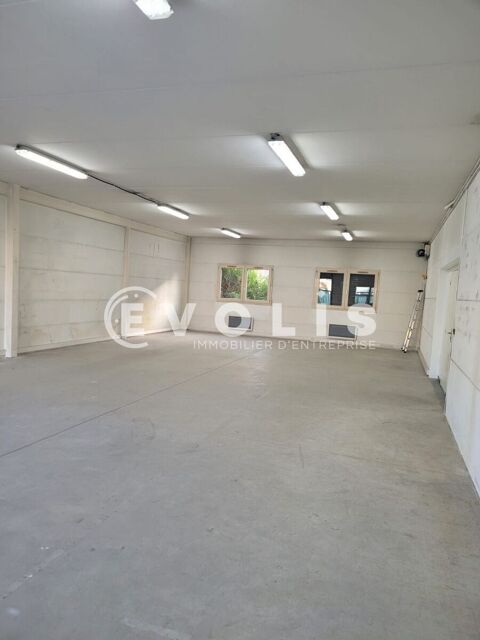   Locaux d'activité - A LOUER - 168 m² non divisibles 