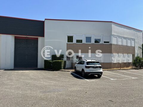 A louer ST PRIEST - 374 m&sup2; non divisibles 2833 69800 Saint priest