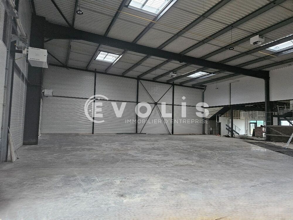   Locaux d'activité - A VENDRE - 1 273 m² divisibles à partir de 474 m² Bondoufle