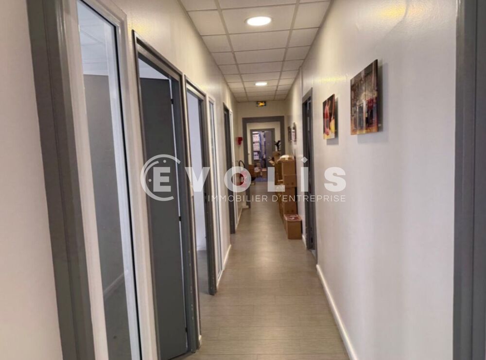   Bureaux - A LOUER - 250 m² non divisibles Lyon 3