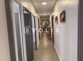   Bureaux - A LOUER - 250 m² non divisibles Lyon 3