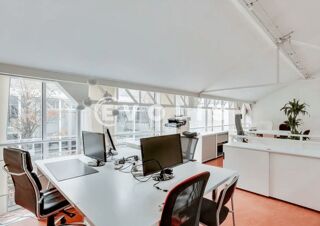   Bureaux - A VENDRE - 275 m² non divisibles Suresnes
