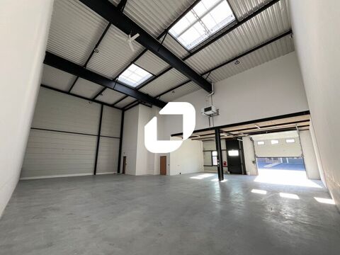 LOCAUX NEUFS IDEALEMENT SITUES - 10&nbsp;292 m&sup2; divisibles &agrave; partir de 447 m&sup2; 101261 69800 Saint priest