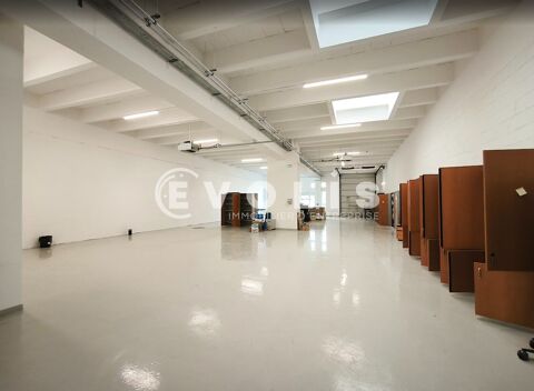 PERTH - 561 m&sup2; non divisibles 8421 94150 Rungis