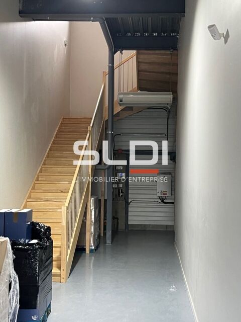 Bureaux - A VENDRE OU A LOUER - 391 m&sup2; non divisibles 820 01090 Guereins