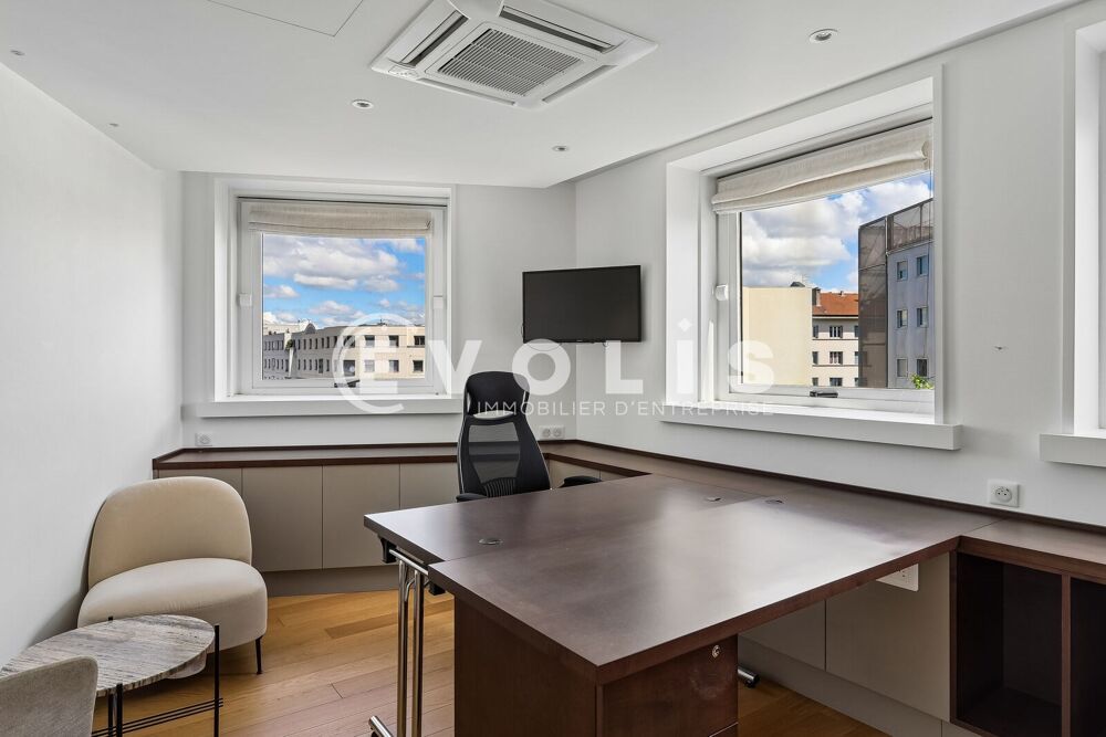   Bureaux - A VENDRE OU A LOUER - 130 m² non divisibles Lyon 6