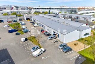   Locaux d'activité - A LOUER - 372 m² divisibles à partir de 173 m² Lyon 8