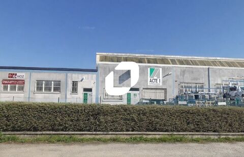 Entrep&ocirc;ts - A VENDRE - 3&nbsp;035 m&sup2; non divisibles 2050000 77000 Vaux le penil