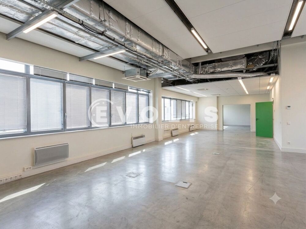   Bureaux - A LOUER - 388 m² non divisibles Nanterre