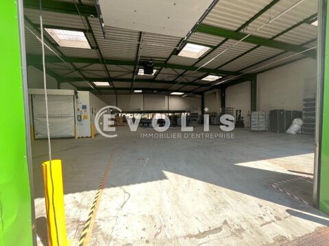   Locaux d'activité - A LOUER - 844 m² non divisibles 