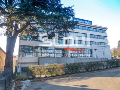 LE ROND POINT D'ECULLY - 215 m² non divisibles 2240 69130 Ecully