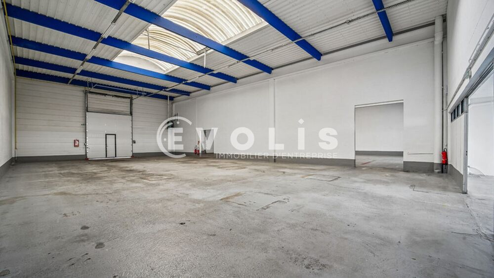   Locaux d'activité - A LOUER - 11 740 m² divisibles à partir de 211 m² Bonneuil sur marne