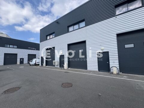 Locaux d'activit&eacute; - A LOUER - 120 m&sup2; non divisibles 1800 94460 Valenton