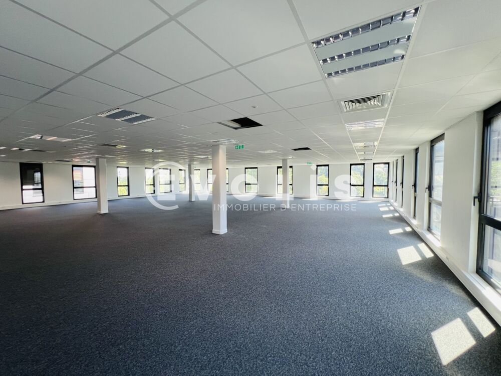   Bureaux - A LOUER - 1 264 m² divisibles à partir de 155 m² Lieusaint