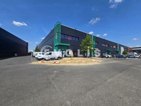 Locaux d'activit&eacute; - A LOUER - 840 m&sup2; non divisibles 9100 91140 Villejust