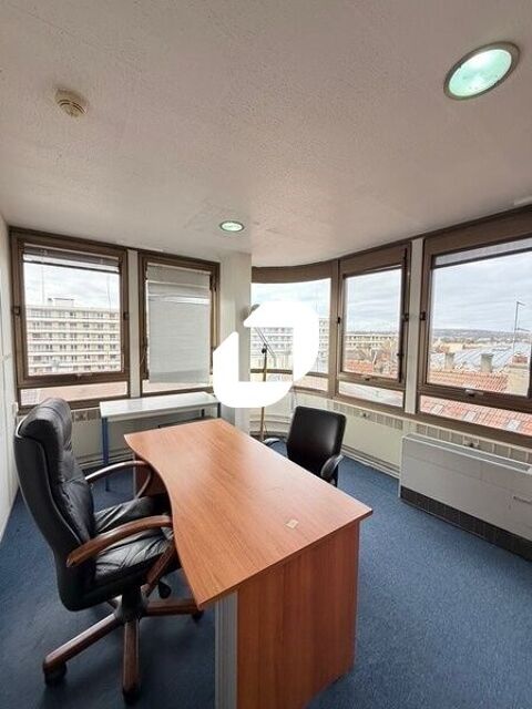 BUREAUX A VENDRE CENTRE POISSY PROCHE RER A - 140 m&sup2; non divisibles 220000 78300 Poissy