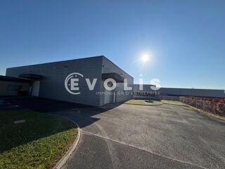   LOCAL D'ACTIVITE A LOUER SUR TERRAIN INDEPENDANT - 870 m² non divisibles Vourles