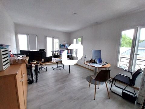 Bureaux - A LOUER - 170 m&sup2; non divisibles 1700 78990 Elancourt