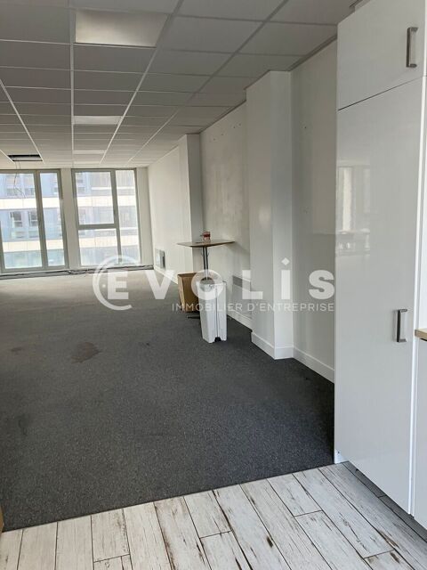   BUREAUX PROCHES DE LA GRAND PLACE - 189 m² non divisibles 