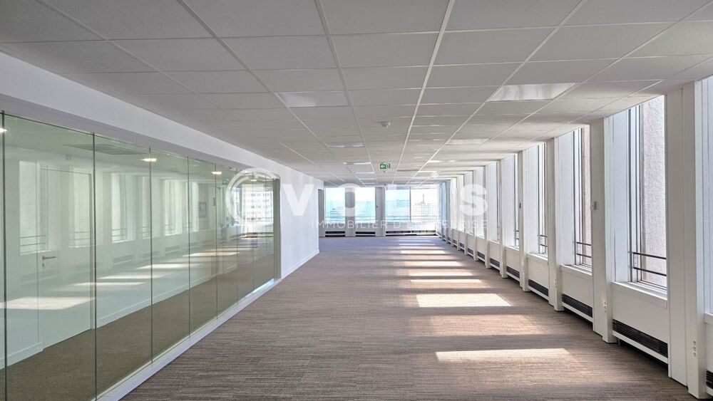   TOUR ATLANTIQUE - 1 034 m² non divisibles Puteaux